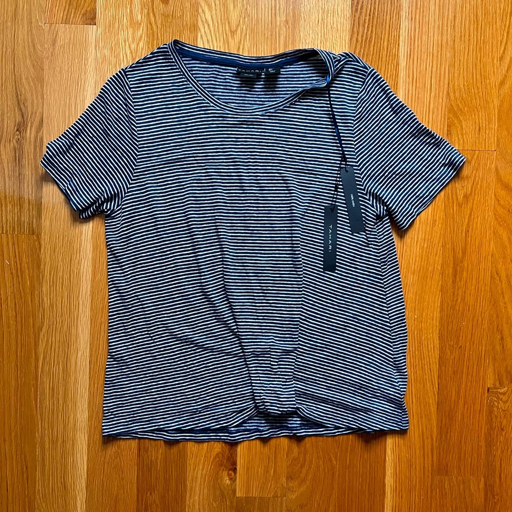 Tahari Short Sleeved 100% Linen Shirt